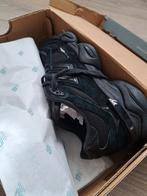 New Balance 9060, Kleding | Heren, Schoenen, Ophalen of Verzenden, Zo goed als nieuw