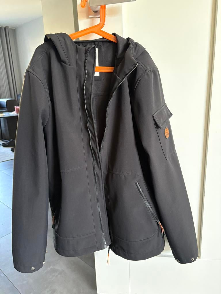 Tussenjas zomerjas softshell jas maat 170 176, Kinderen en Baby's, Kinderkleding | Maat 176, Ophalen, Zo goed als nieuw, Jongen