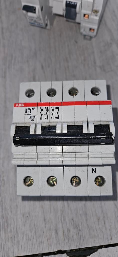 ABB 3-fase B16 automaat, Ophalen of Verzenden, Gebruikt