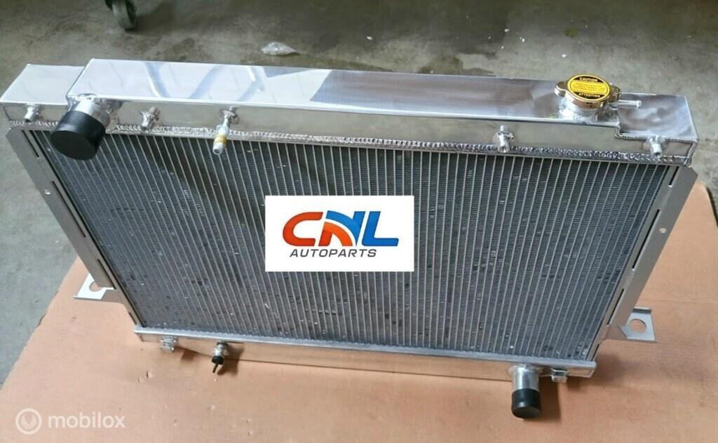 Radiateur 91-98 Landcruiser FJ80 FZJ80 4.5L 1FZ-FE petrol MT, Nieuw, Ophalen of Verzenden