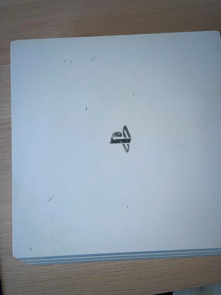 PS4 Pro 1TB met controller, Spelcomputers en Games, Spelcomputers | Sony PlayStation 4, Gebruikt, Pro, 1 TB, Met 1 controller