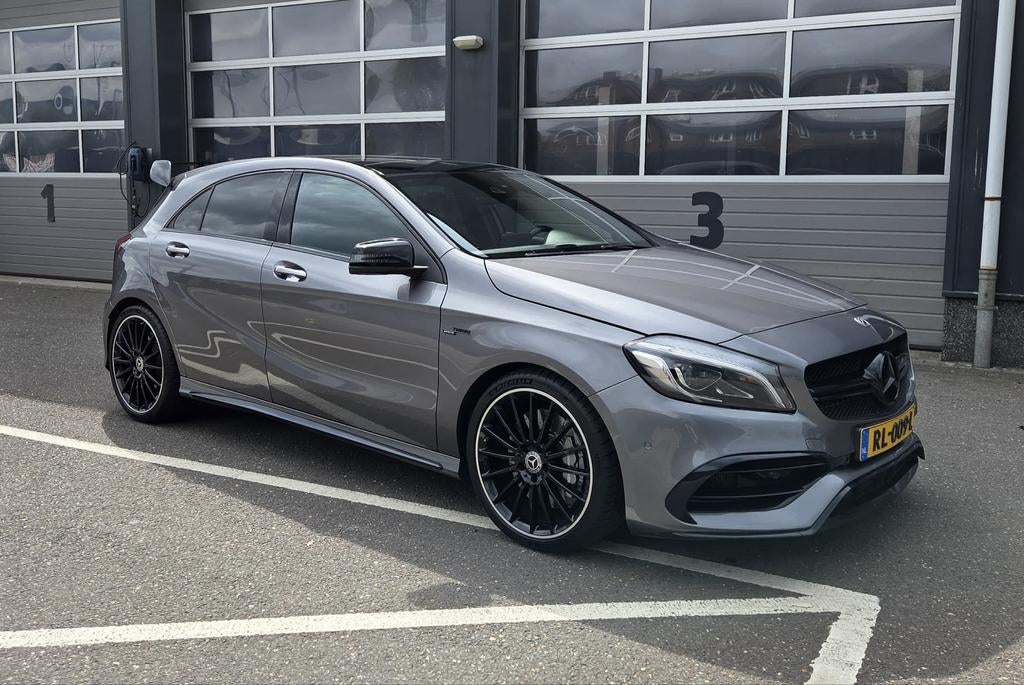 Mercedes-Benz A-Klasse A45 AMG 381pk 4MATIC | Pano | Aero |, Automaat, Zwart, 4 cilinders, 14 km/l