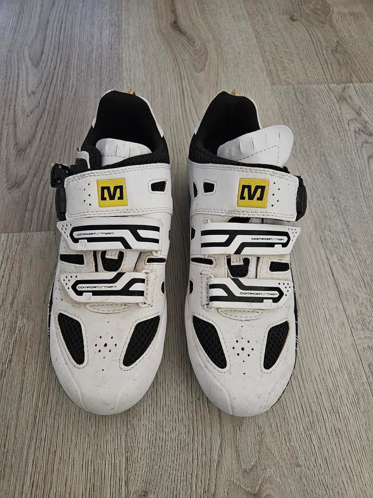 Wielrenschoenen met kliksysteem - Maat 39, Fietsen en Brommers, Ophalen of Verzenden