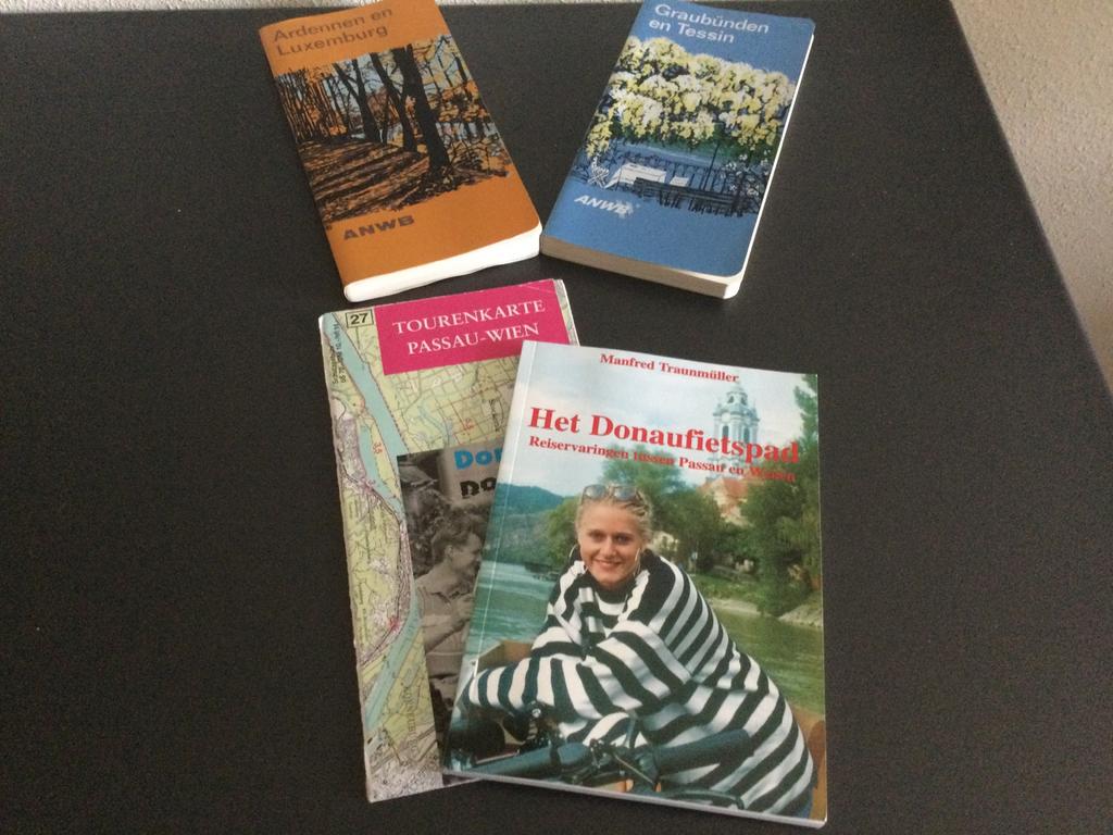 Donaufietspad Manfred Traunmuller. ANWB/Ardennen/Graubunden, Manfred Traunmuller, Europa, Ophalen of Verzenden, Zo goed als nieuw
