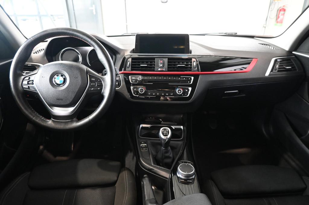 BMW 1-serie 116i Sport Cima Navigatie Cruise Control LED Sto, Auto's, BMW, 1-Serie, Traction-control, Met garantie (alle), Wit