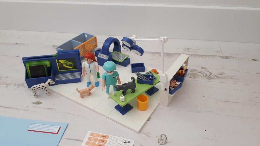 Playmobil Dierenarts Praktijk (4346), compleet, Ophalen of Verzenden, Zo goed als nieuw, Complete set