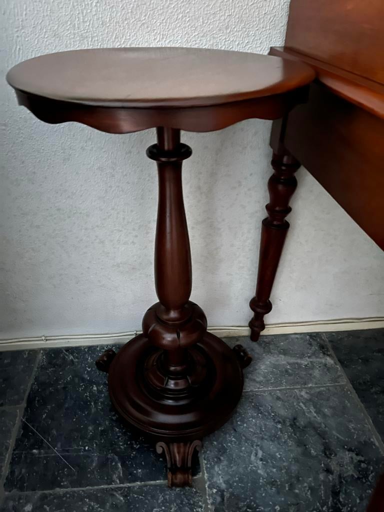 Antiek mahoniehouten bijzettafeltje, Antiek en Kunst, Ophalen