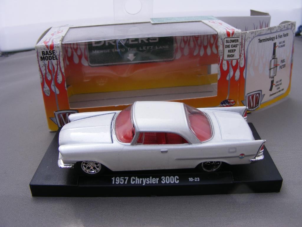 Chrysler 300C M2 machine 1/64 3 inch, Ophalen of Verzenden, Nieuw, Auto