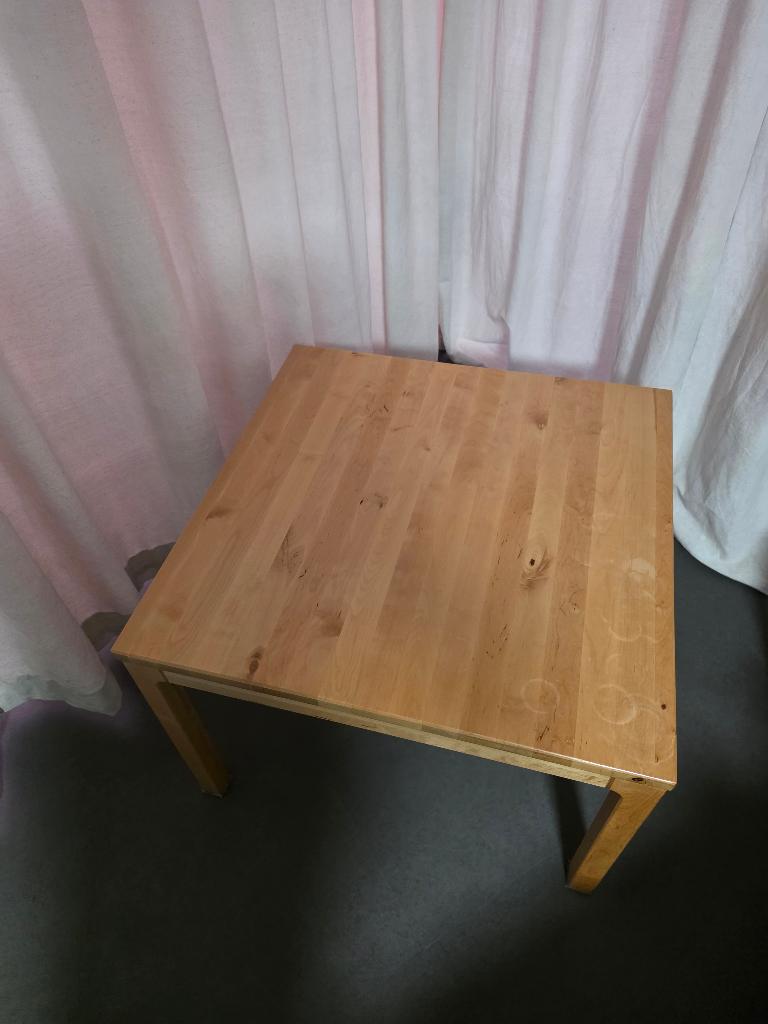 IKEA Hallum bijzettafel uit jaren '90/00, Gebruikt, Vierkant, 55 tot 75 cm, Scandinavisch jaren '90/00