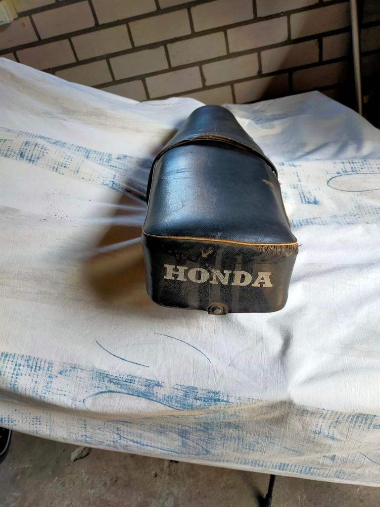 Zadel Honda c310, Ophalen of Verzenden, Gebruikt, Zadel