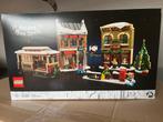 Nieuwe LEGO 10308 Holiday Main Street Winterdorp, Ophalen of Verzenden, Nieuw, Complete set, Lego