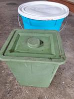 Twee emmers met deksels, Ophalen, Kunststof, Met deksel