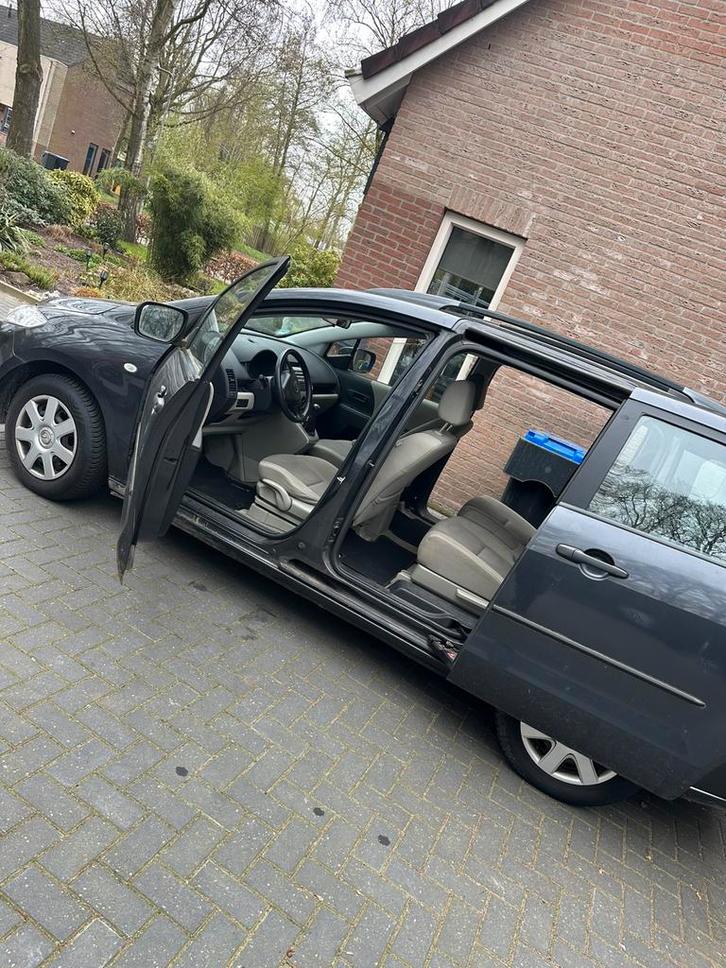 Mazda 5 1.8 2005 Grijs, Auto's, Mazda, Particulier, Benzine, Euro 1, D, MPV, Handgeschakeld, Origineel Nederlands, Zilver of Grijs