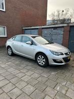 Opel Astra 1.6 Cdti 81KW Sedan 2015 Grijs APK 12-2026, Auto's, Voorwielaandrijving, 730 kg, 4 cilinders, Particulier