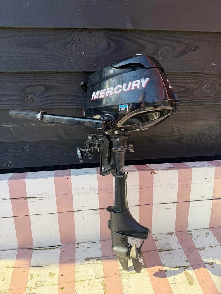 Buitenboord motor mercury 2,5 PK, Watersport en Boten, Buiten- en Binnenboordmotoren, Gebruikt, Minder dan 5 pk, Viertaktmotor
