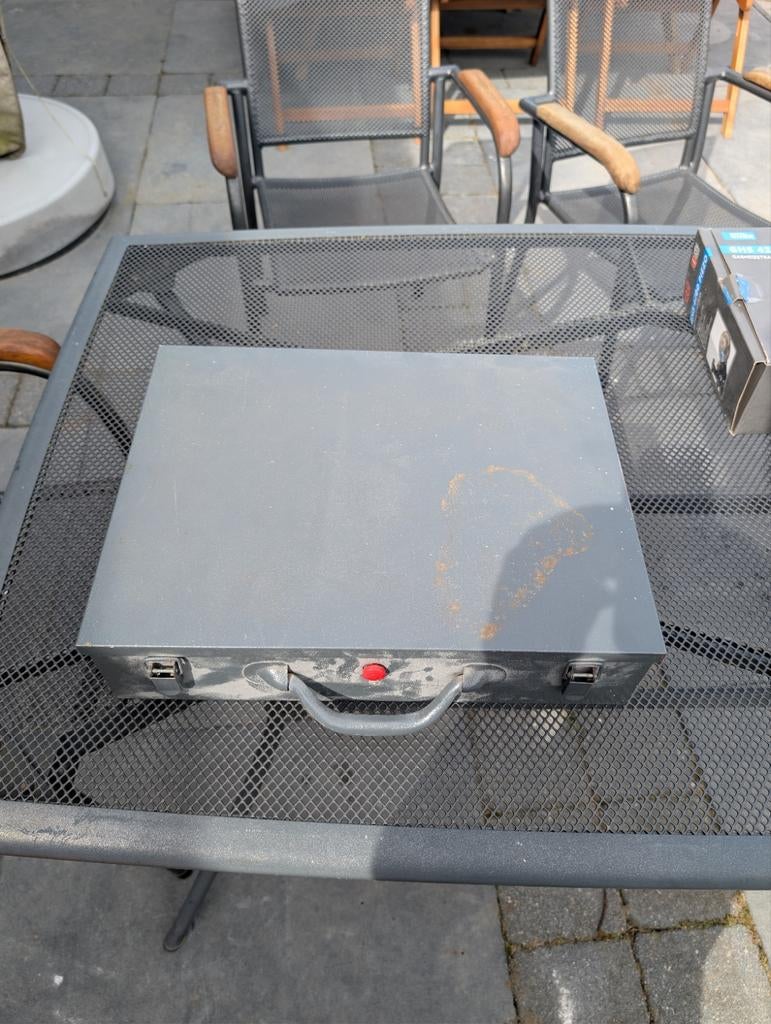 Grote assortimentsdoos met diverse schroeven en bouten, Doe-het-zelf en Verbouw, Ophalen of Verzenden, Gebruikt, Minder dan 50 mm