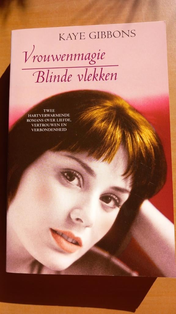 Vrouwenmagie én Blinde vlekken - Kaye Gibbons, Ophalen of Verzenden, Zo goed als nieuw