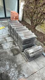 60 goede dakpannen betonnen sneldekkers, Doe-het-zelf en Verbouw, Dakpannen en Dakbedekking, Ophalen, Steen of Klei, 5 tot 10 m²
