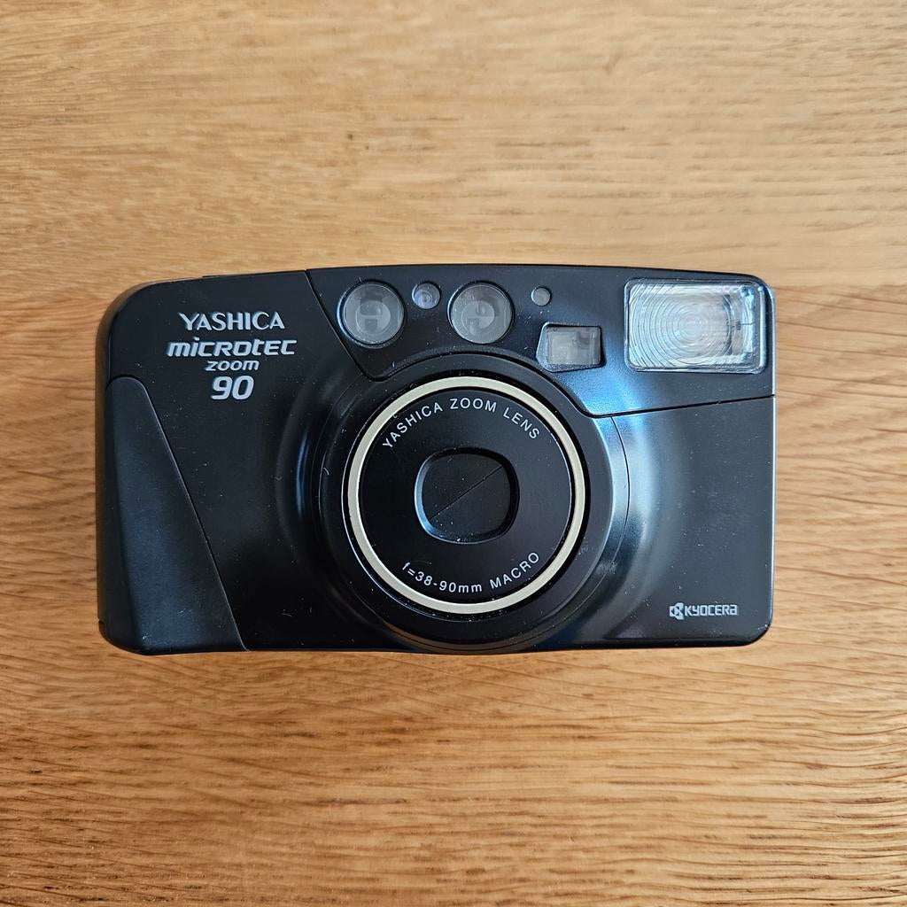 Yashica Microtec Zoom 90 analoge camera met twee batterijen, Verzenden, Gebruikt, Compact, Overige Merken