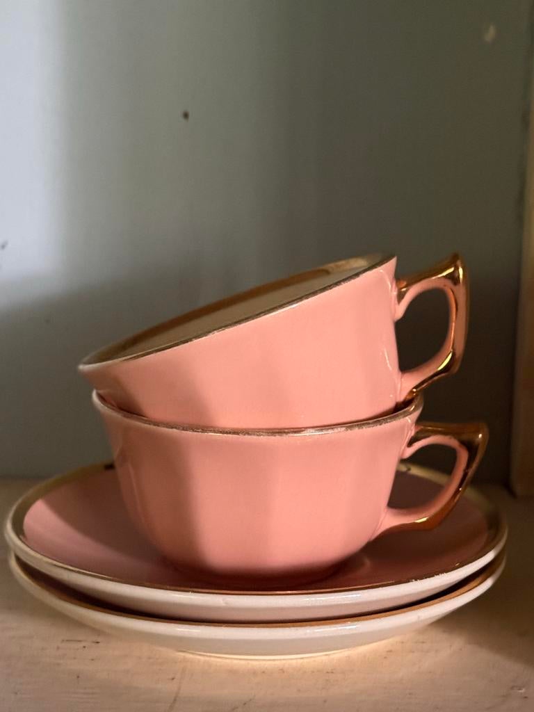 2 Villeroy & Boch kop en schotels roze met goudfilet, Ophalen of Verzenden