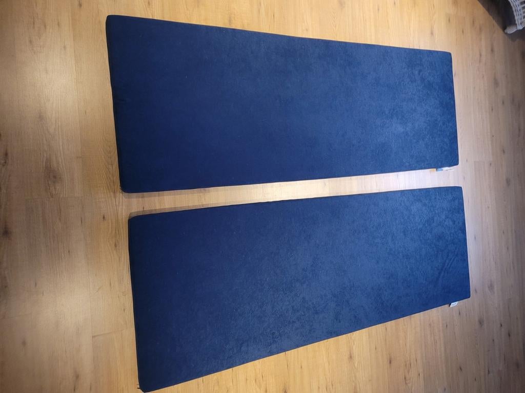 2 Schuimmatrassen 200x70x6 cm - Caravan/Stacaravan, Caravans en Kamperen, Kampeeraccessoires, Ophalen, Gebruikt