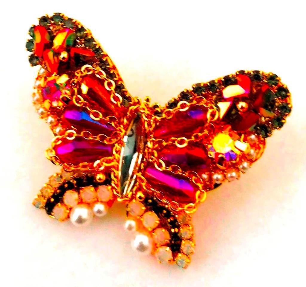 Sierlijke Vlinder broche Aurora Borealis paars kristal, Verzenden, Nieuw, Paars, Overige materialen