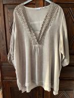 Beige-groene top met kanten V-hals; 52 54 XXL; Gina Laura, Kleding | Dames, Ophalen of Verzenden, Zo goed als nieuw, Groen, Shirt of Top