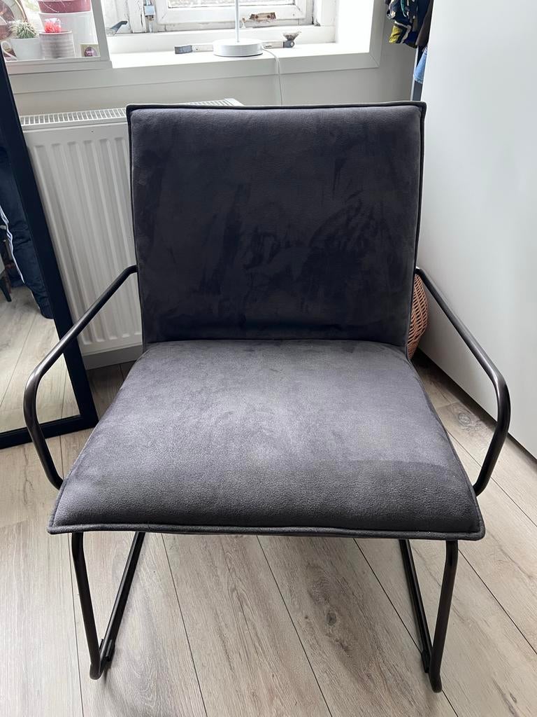 Donkergrijze fauteuil met metalen frame, Ophalen, Gebruikt, 75 tot 100 cm, Stof