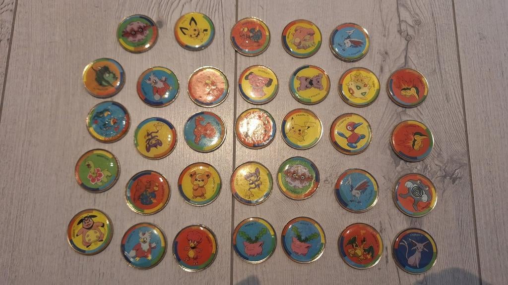Pokémon coins uit 2001, Ophalen of Verzenden, Gebruikt, Overige typen