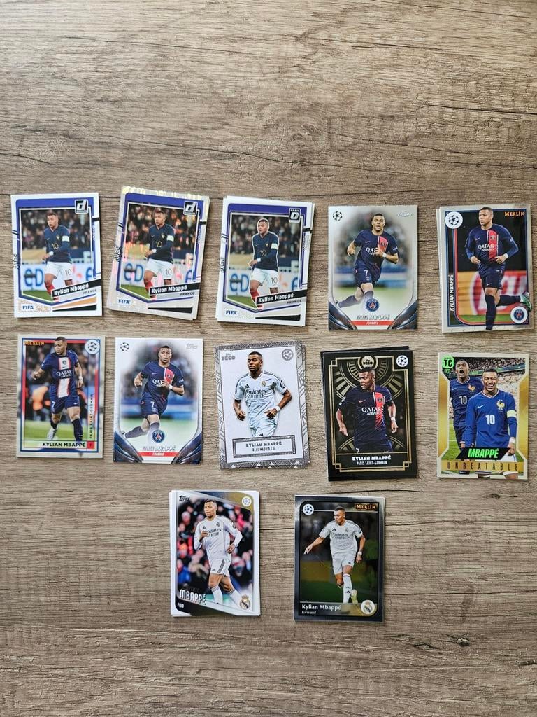 Kylian Mbappe kaarten van Topps en Panini, Hobby en Vrije tijd, Stickers en Plaatjes, Ophalen of Verzenden, Zo goed als nieuw