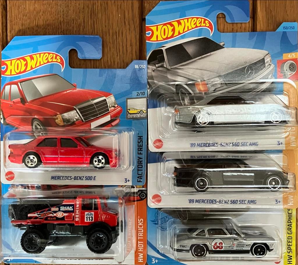 Hot Wheels 1/64 Mercedes Benz oa 300SL, 560 sec Set, Ophalen of Verzenden, Zo goed als nieuw, Auto