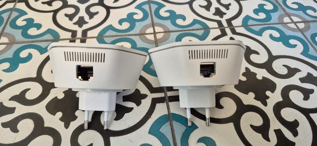 Ziggo wifi versterker PP01-zg SmartWifi pod 2 stuks, Ophalen of Verzenden, Zo goed als nieuw, Ziggo