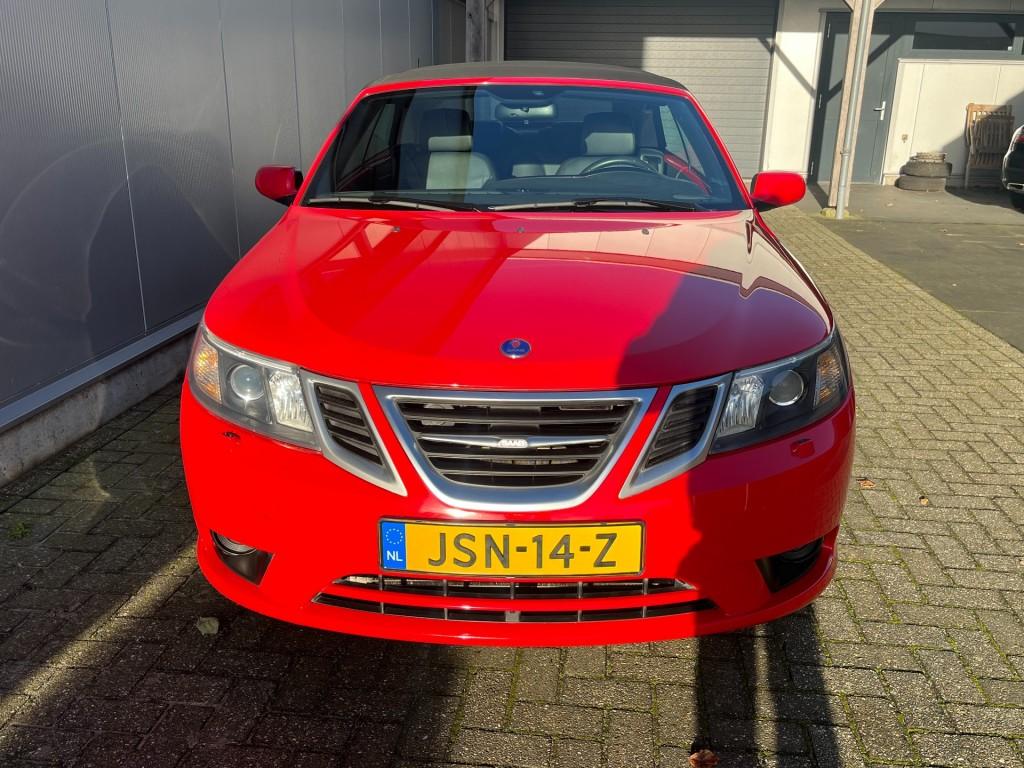 Saab 9-3 2.0 Ltr automaat in Rood incl btw, Automaat, 1998 cc, Gebruikt, Huisgarantie