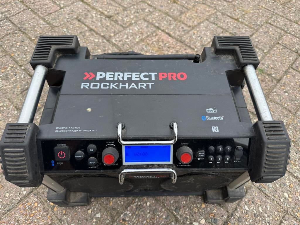 Perfectpro RH4 Rockhart 230V DAB+ FM Bluetooth USB (oplader), Ophalen of Verzenden, Zo goed als nieuw