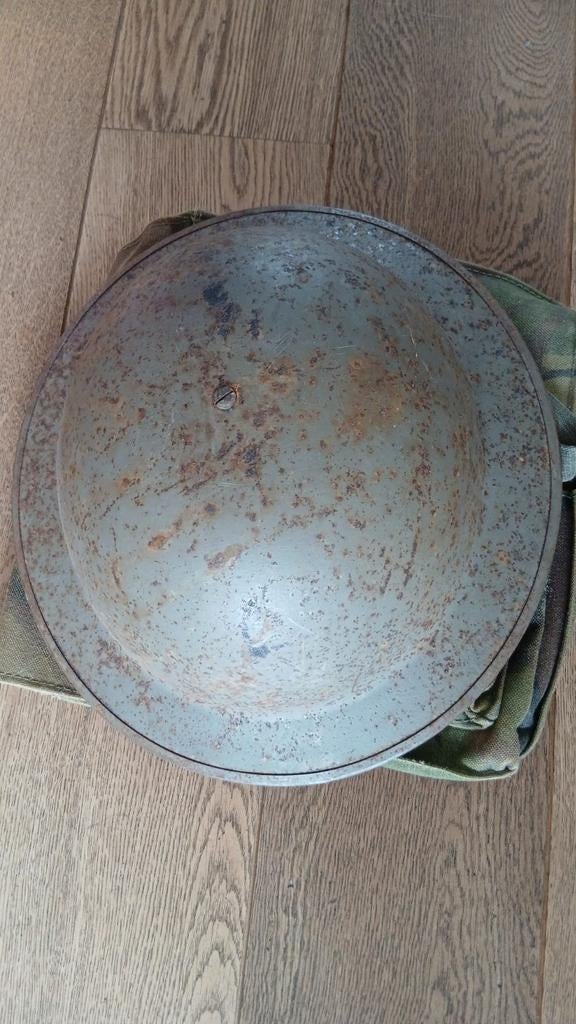 Brodie helm naoorlogse Nederlands VB56 2SLN, Verzamelen, Ophalen, Landmacht, Nederland, Helm of Baret