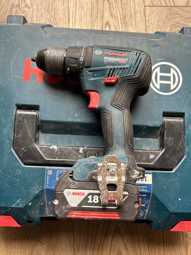 Bosch boormachine 18v + accu, Ophalen of Verzenden, Zo goed als nieuw, Boormachine, Variabele snelheid