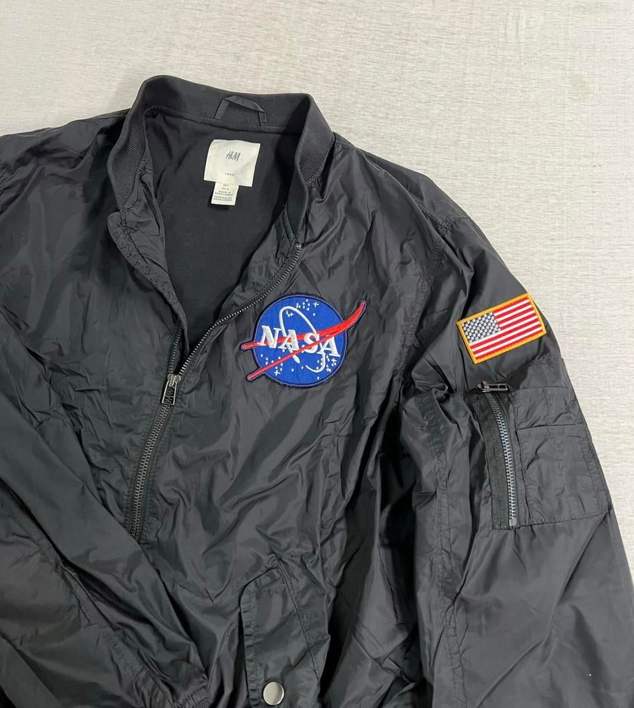 H&M Nasa jas jack bomberjack maat L pilotenjack ruimtevaart, Maat 52/54 (L), Zwart, Ophalen of Verzenden, Zo goed als nieuw
