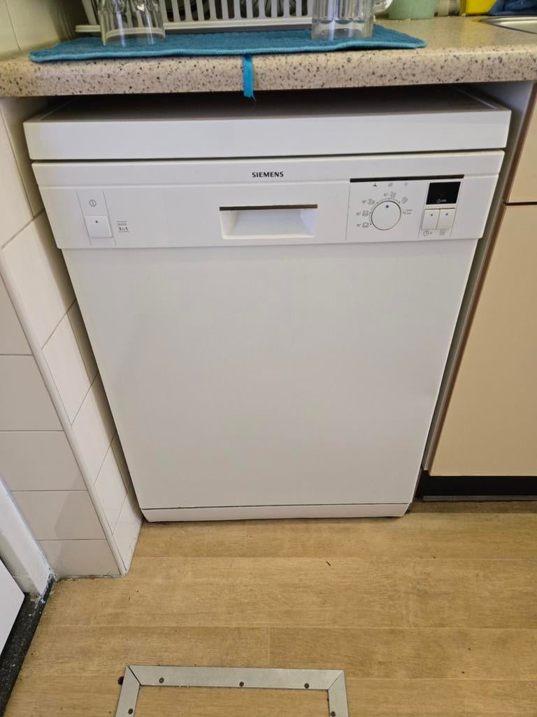Siemens vaatwasser - Wit, goed onderhouden, Witgoed en Apparatuur, Vaatwasmachines, Gebruikt, 60 cm of meer, Ophalen of Verzenden