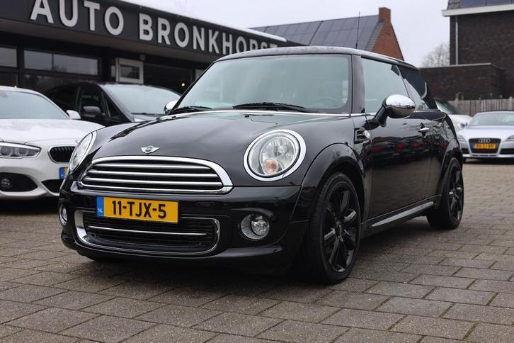 MINI Mini 1.6 COOPER 10 YEARS II NAVI | LEDER | NL AUTO, Auto's, Mini, Bedrijf, Te koop, Cooper, ABS, Airbags, Airconditioning