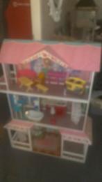 Barbie poppenhuis, Kinderen en Baby's, Speelgoed | Poppenhuizen, Ophalen of Verzenden, Zo goed als nieuw, Poppenhuis