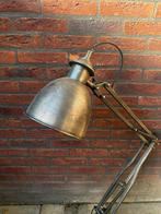 Antieke Staande Lamp - Industrieel Design, Huis en Inrichting, Lampen | Vloerlampen, Ophalen, Gebruikt, Metaal, 100 tot 150 cm