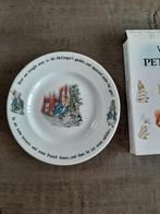 Wedgwood Beatrix Potter ontbijtbord Peter Rabbit, Verzamelen, Verzenden, Nieuw, Bord of Schaal