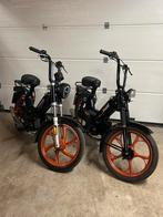 Super nette tomos (linkse)op de foto, Fietsen en Brommers, Brommers | Tomos, Ophalen of Verzenden