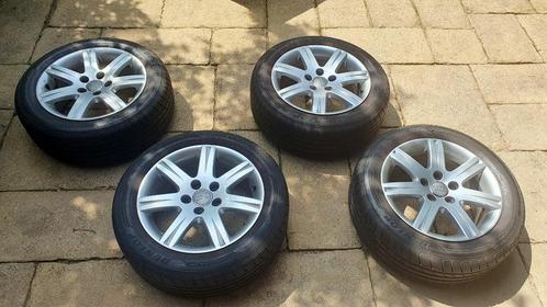 Audi A4 velgen (16") met zo goed als nieuwe zomerbanden, Auto-onderdelen, Banden en Velgen, Band(en), Zomerbanden, 16 inch, 205 mm