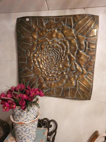 Metalen wanddecoratie roos in relief foto 1 t/m 4 beschikbaar voor biedingen