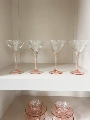 Elegante glazen Luminarc France Roze Voet - Set van 4 beschikbaar voor biedingen
