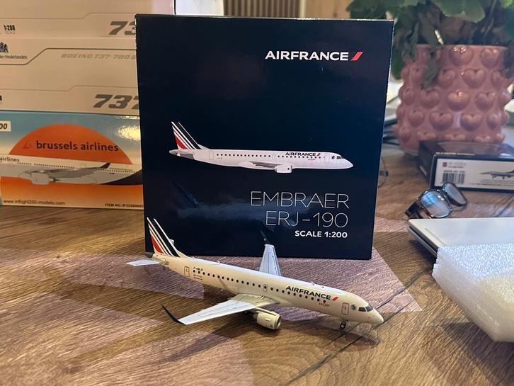 Geminijets 1:200 Airfrance Hop Embraer 190 - Nieuw in doos, Verzamelen, Luchtvaart en Vliegtuigspotten, Nieuw, Schaalmodel, Ophalen of Verzenden