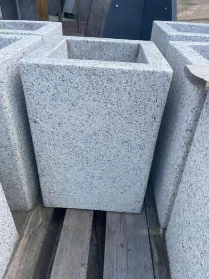 Massieve Granieten Bloembak 50x35x35 cm – Lichtgrijs, Tuin en Terras, Bloembakken en Plantenbakken, Ophalen, Steen, Minder dan 60 cm