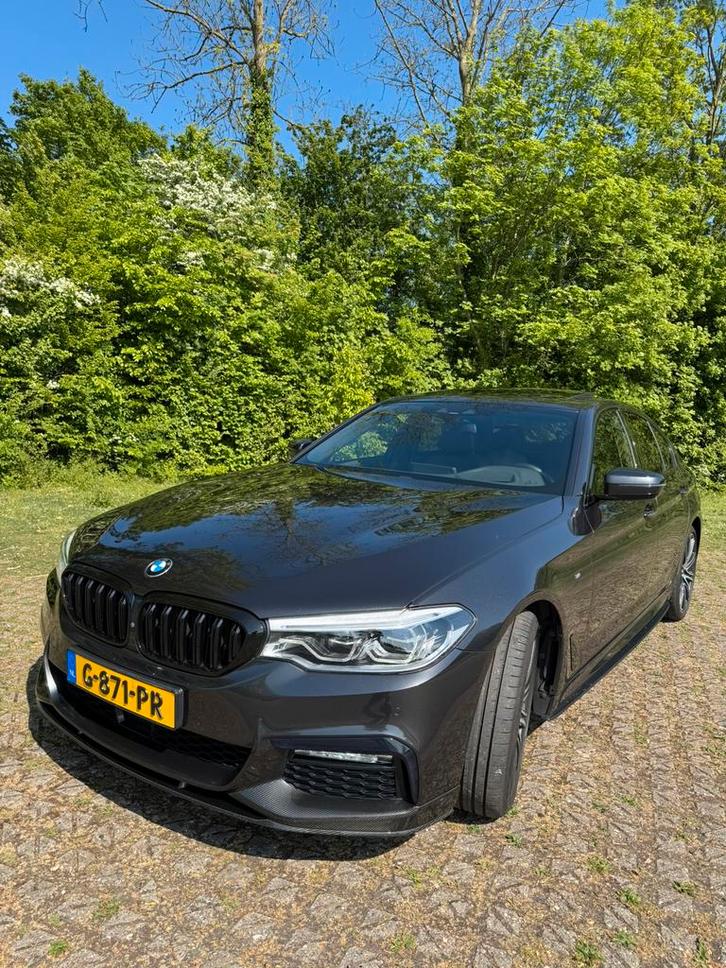 BMW 540i xDrive | M-Sport | Carbon accenten | Vol opties, Auto's, BMW, Particulier, 5-Serie, 360° camera, 4x4, ABS, Achteruitrijcamera