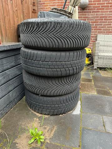 4 x Michelin winterbanden 205/55 R16 Tubeless Radial - goed beschikbaar voor biedingen